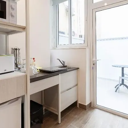 Appartement Well Located 12 With Kitchen And Backyard San Ġiljan
